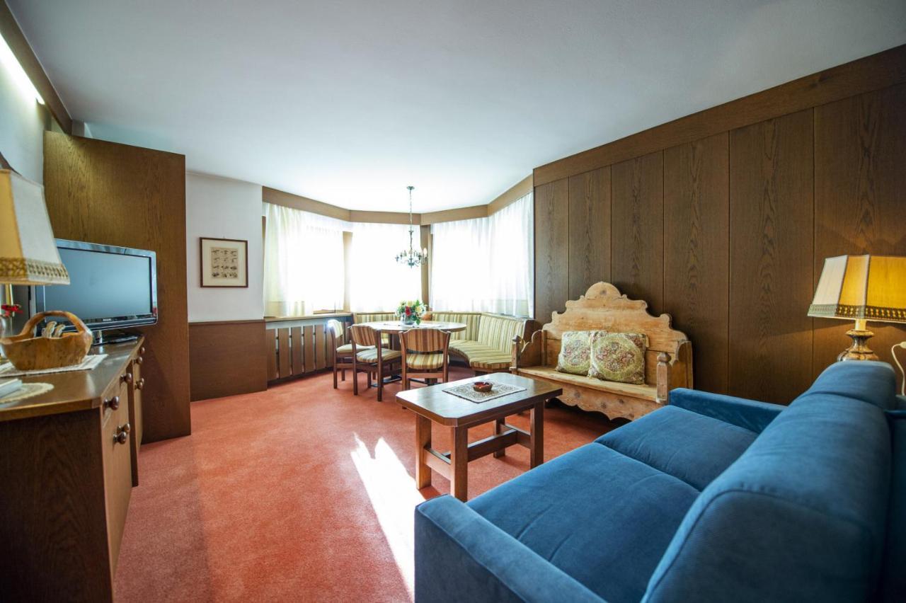 Apartments Meisules Ortisei Bagian luar foto