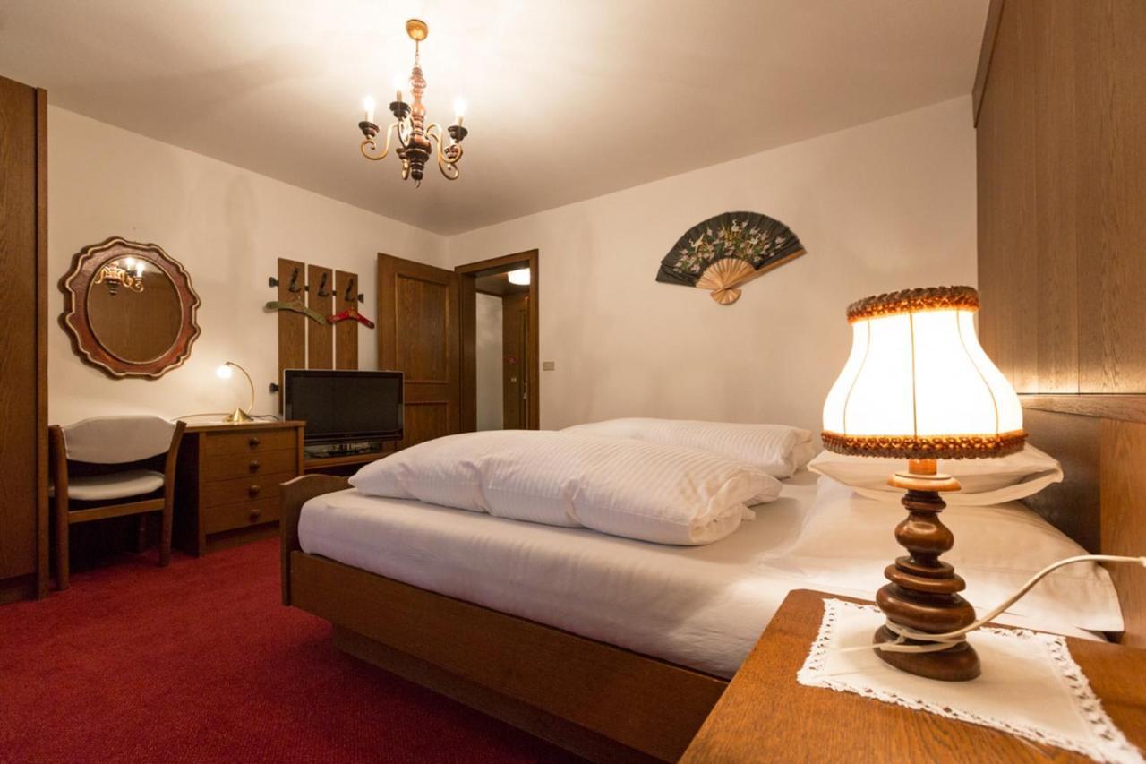 Apartments Meisules Ortisei Bagian luar foto